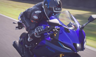 Moge Look! Yamaha R15 V4 Makin Sangar thumbnail